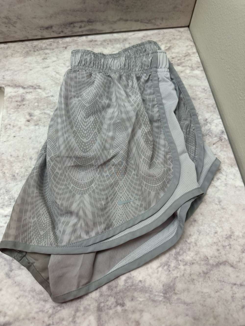 Nike Women's Grey Pattern Running Shorts